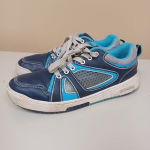 Geox leather sneakers youth 6.5 40EU